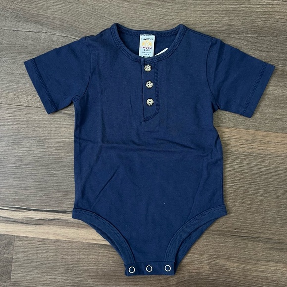 NWT Vintage 90s Cowboys & Angels Navy Henley Short Sleeve Onesie Size 12 Months - Picture 1 of 5